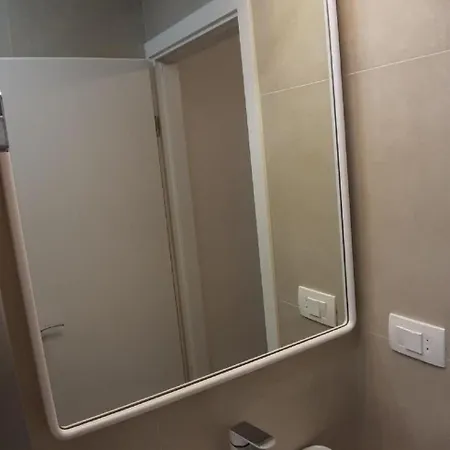 Mit Balkon Fuer Zwei Personen Apartment