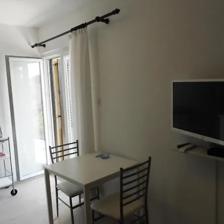 شقة Mit Balkon Fuer Zwei Personen بودْسْتغانا