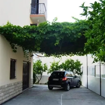 Apartment Mit Balkon Fuer Zwei Personen *